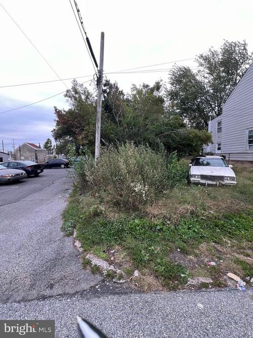 216 Kerlin St, CHESTER, PA, 19013-3818 | Card Image