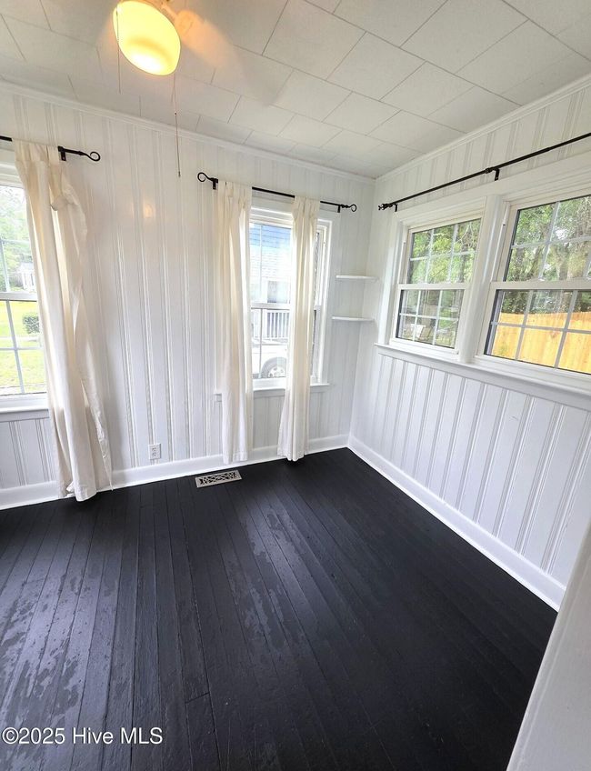 3208 Camden Cir, House other with 2 bedrooms, 2 bathrooms and 1 parking in Wilmington NC | Image 6