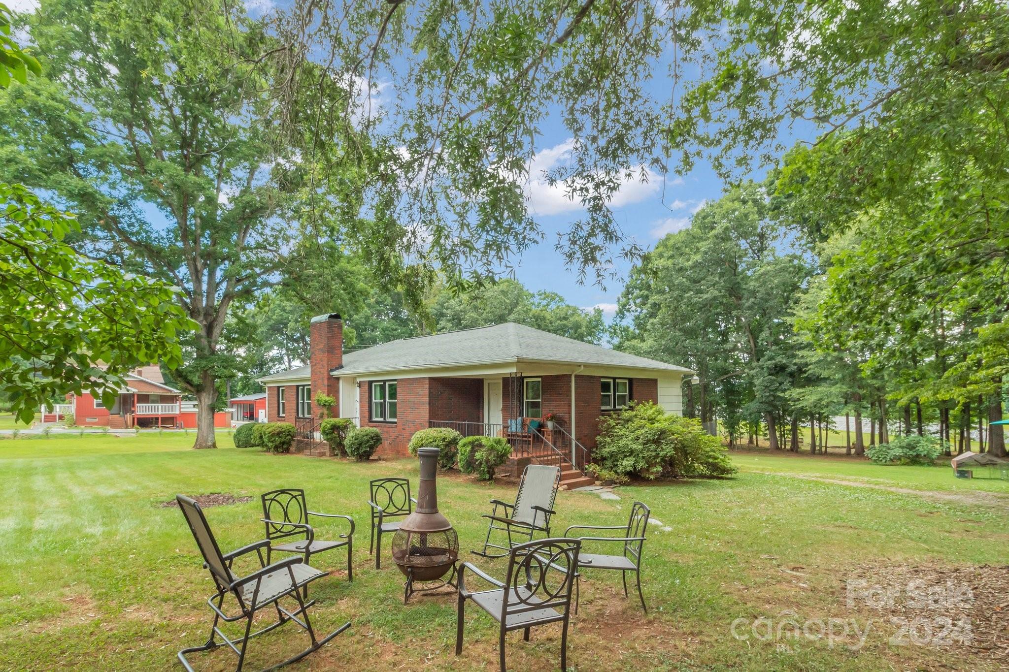 Old Catawba Rd, Claremont, NC 28610