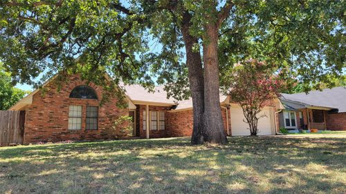 3217 Cliffview Dr, Corinth, TX, 76210-2610 | Card Image