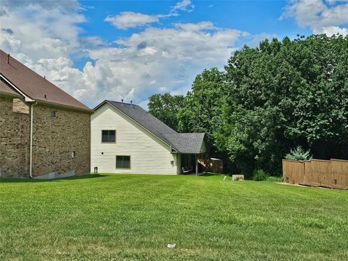 2 Harbour Town Ln, Montgomery, TX, 77356 | Card Image