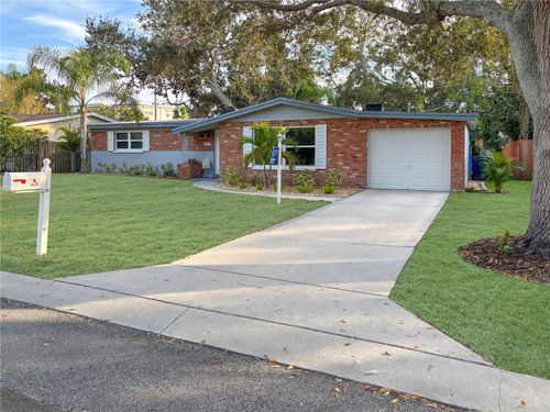 1159 Stewart Dr, Dunedin, FL, 34698-6046 | Card Image