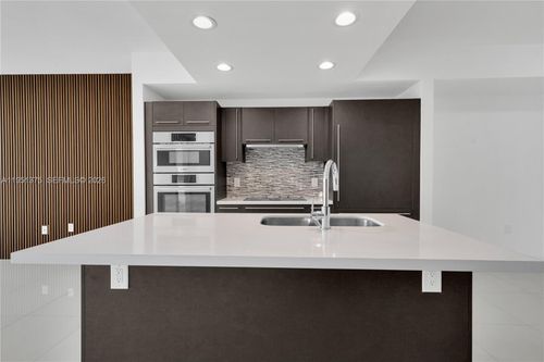 apt-518-7751 Nw 107th Ave, Doral, FL, 33178-4055 | Card Image