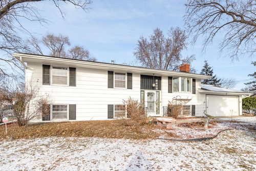 8408 49th Avenue N, New Hope, MN, 55428 | Card Image