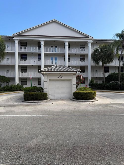 apt-106-3650 Whitehall Dr, West Palm Beach, FL, 33401-1054 | Card Image