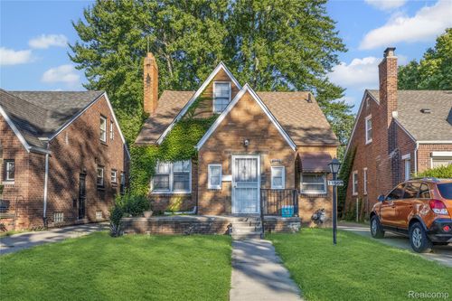 11009 Roxbury St, Detroit, MI, 48224-1796 | Card Image