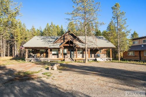 3770 Arctic Fox Dr, Island Park, ID, 83429 | Card Image