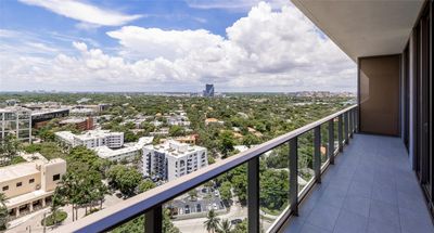 1705 - 2678 Tigertail, Condo with 2 bedrooms, 2 bathrooms and null parking in Coconut Grove FL | Image 2