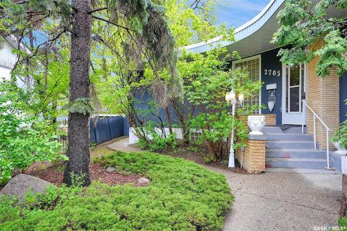 2705 Sinton Ave, Regina, SK, S4S1K2 | Card Image