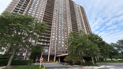 4u-269-10 Grand Central Parkway, New York, NY, 11005 | Card Image