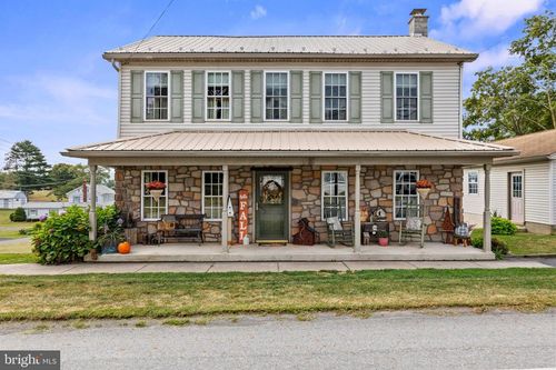 187 W Market St, Berrysburg, PA, 17005-9701 | Card Image