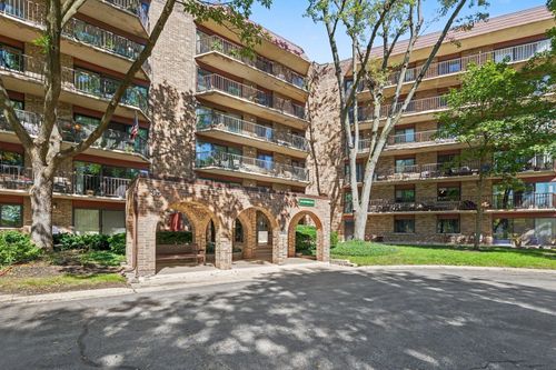 309-35 S Baybrook Drive, Palatine, IL, 60074 | Card Image