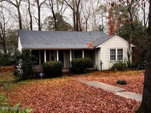 4535 Meadowridge Dr, Jackson, MS, 39206-5916 | Card Image