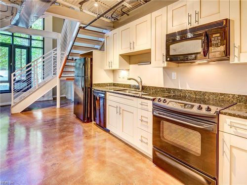 unit-109-415 Saint Pauls Blvd, Norfolk, VA, 23510-2410 | Card Image