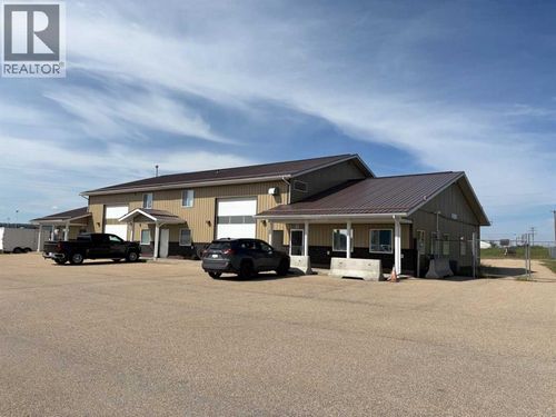 3307 41 Avenue, Whitecourt, AB, T7S0C9 | Card Image
