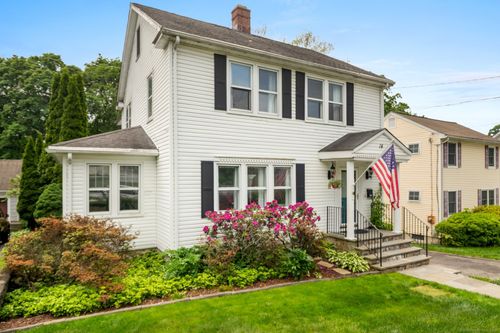 14 Maple Street, Darien, CT, 06820 | Card Image