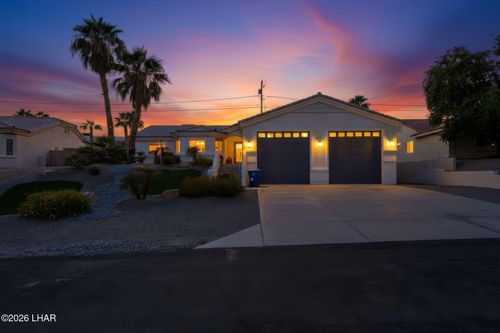 955 Eager Dr, Lake Havasu City, AZ, 86406-8540 | Card Image
