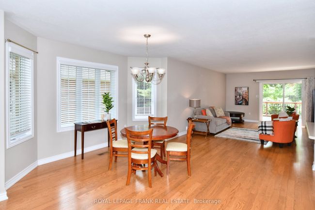 7 Village Cres, Condo with 3 bedrooms, 3 bathrooms and 1 parking in Peterborough ON | Image 4
