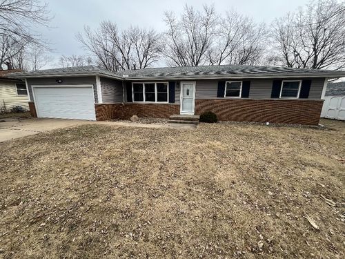 218 Rayjon Dr, Oreana, IL, 62554-9751 | Card Image