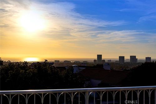 22-11 Montpellier, Newport Beach, CA, 92660-6821 | Card Image