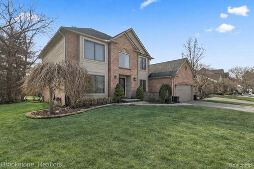 3807 Beechcrest, Rochester Hills, MI, 48309-3595 | Card Image