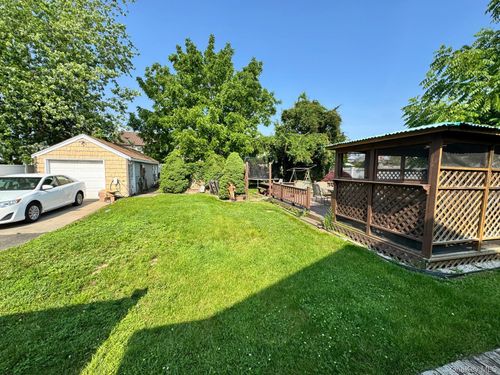 318 Felter Avenue, Hempstead, NY, 11557 | Card Image