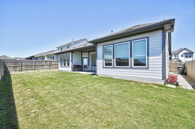 653 Texas Sage Loop, House other with 3 bedrooms, 2 bathrooms and 4 parking in Buda TX | Image 24