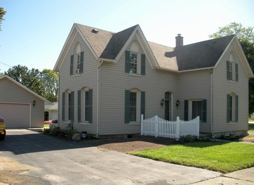 921 S Washington St, Delphi, IN, 46923-1756 | Card Image