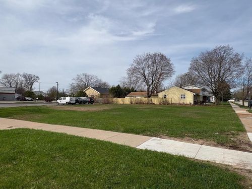 123 N Sawyer Street, OSHKOSH, WI, 54902 | Card Image