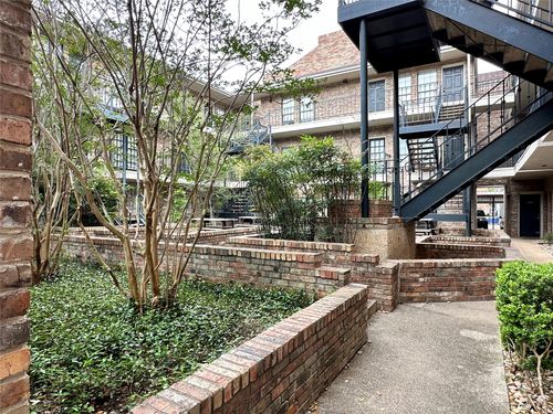 apt-203-2801 Rio Grande St, Austin, TX, 78705-3657 | Card Image