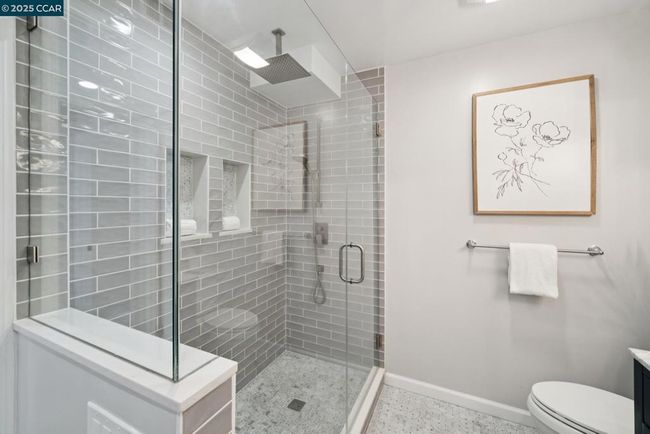 APT-4 - 1150 Canyonwood Ct, Condo with 2 bedrooms, 2 bathrooms and 1 parking in Walnut Creek CA | Image 24