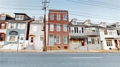 461 W Linden Street, Home with 6 bedrooms, 2 bathrooms and null parking in Allentown City PA | Image 1