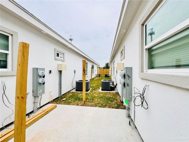 View of patio / terrace | Image 12