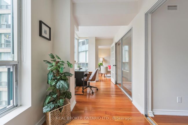 508 - 92 King St E, Condo with 3 bedrooms, 2 bathrooms and 1 parking in Toronto ON | Image 30