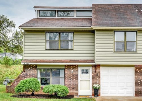 4552 Saville Ct, Independence, MO, 64055-6249 | Card Image