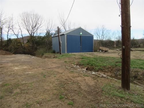 1314 N 4th St, Quinton, OK, 74561 | Card Image