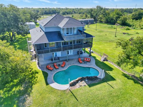 3054 Fm 2611 Rd, Brazoria, TX, 77422-7905 | Card Image