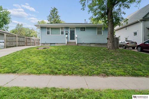 6420 Lexington Ave, Lincoln, NE, 68505-1256 | Card Image