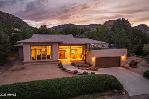 325 Montazona Trl, Sedona, AZ, 86351-7529 | Card Image
