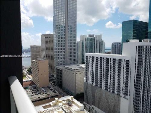 3207-151 Se 1st St, Miami, FL, 33131-1460 | Card Image
