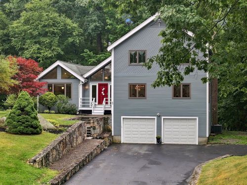 1 Utica Dr, Hudson, MA, 01749-3145 | Card Image