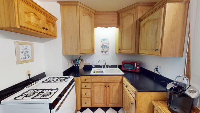 151 Powhatan Trl, House other with 3 bedrooms, 2 bathrooms and null parking in Fancy Gap VA | Image 22