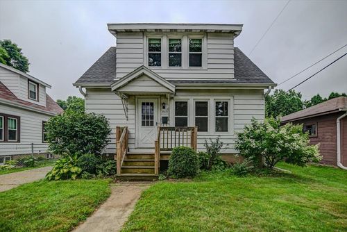 3513 Margaret St, Madison, WI, 53714-2829 | Card Image