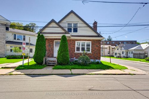 258 Raglan Rd, Kingston, ON, K7K1L8 | Card Image