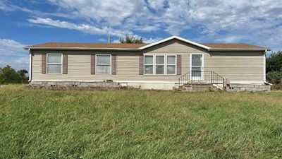 11215 Wyoming Street, House other with 3 bedrooms, 2 bathrooms and null parking in New Virginia IA | Image 1