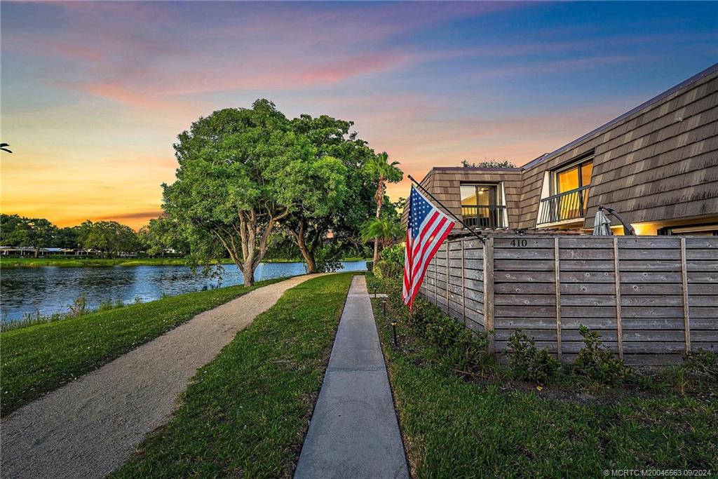 4th Ter, Palm Beach Gardens, FL 33418