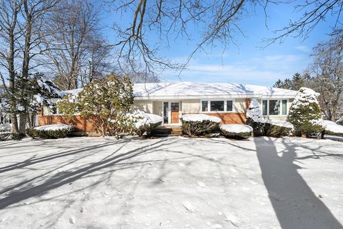 35 Peters St, North Andover, MA, 01845-5065 | Card Image
