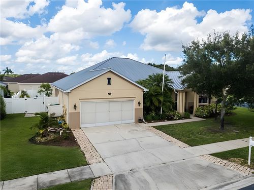 100 Salazar Ln, Sebastian, FL, 32958-7008 | Card Image
