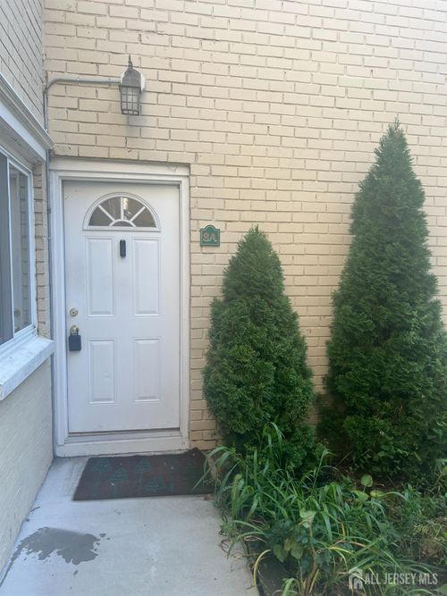 apt-8a-18 Lake Ave, East Brunswick, NJ, 08816-1875 | Card Image