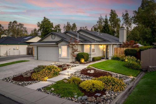 8584 Travary Way, Antelope, CA, 95843 | Card Image